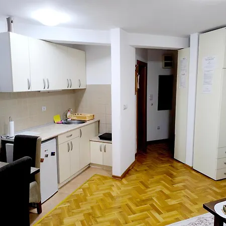 شقة Laca Vrnjačka Banja